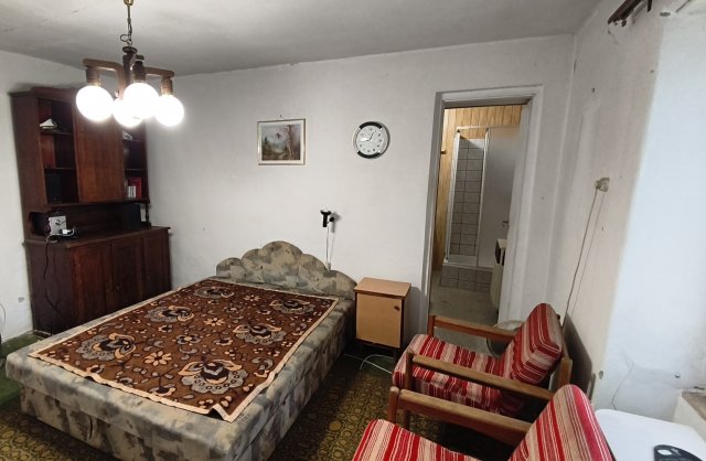 Eladó családi ház, Magyarkeszin 10.5 M Ft, 2 szobás