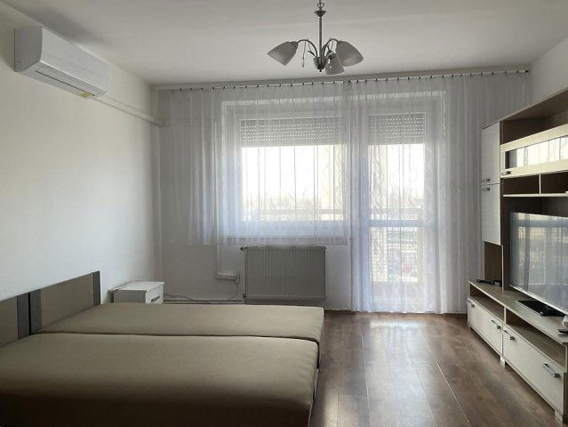 Kiadó panellakás, albérlet, XXI. kerületben, Kossuth Lajos utcában