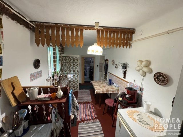 Eladó családi ház, Derekegyházán 12 M Ft, 2 szobás