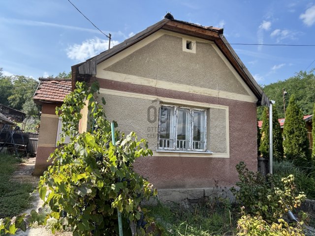 Eladó családi ház, Izsófalván 5.5 M Ft, 1 szobás