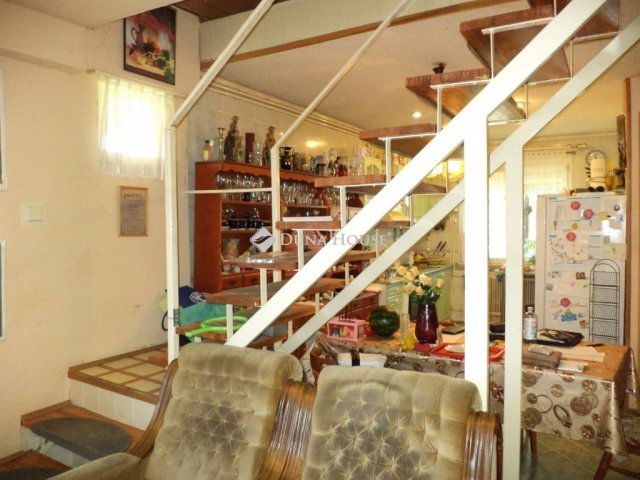 Eladó családi ház, Gárdonyban 74.3 M Ft, 4 szobás