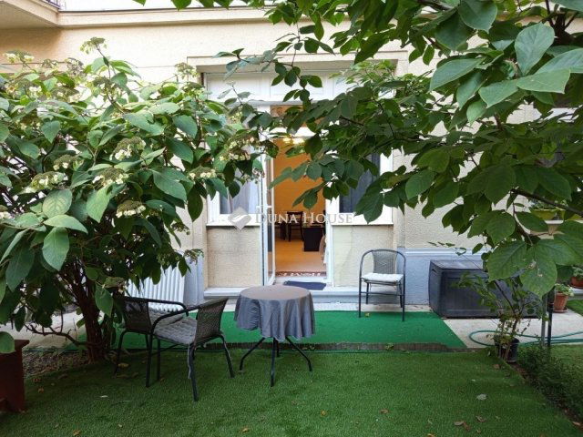 Eladó téglalakás, Budapesten, V. kerületben 91.5 M Ft, 2 szobás