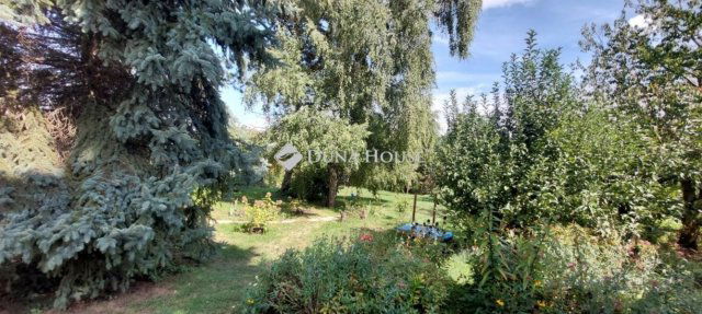 Eladó családi ház, Szárligeten 85 M Ft, 4 szobás