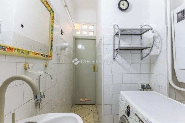 Eladó ikerház, Budapesten, XVIII. kerületben 99.9 M Ft, 5 szobás