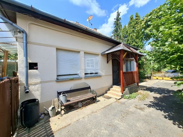 Eladó családi ház, Szigetújfalun 81.9 M Ft, 3 szobás