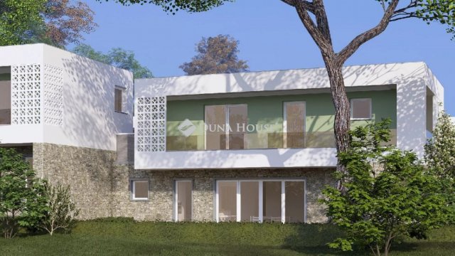 Eladó családi ház, Pécsett 149.9 M Ft, 3 szobás