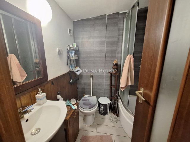 Eladó családi ház, Dunaalmáson 24.5 M Ft / költözzbe.hu