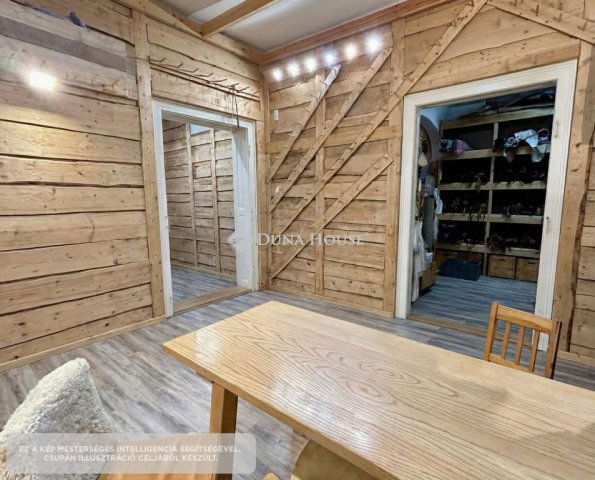 Eladó családi ház, Keszthelyen 112 M Ft, 4 szobás