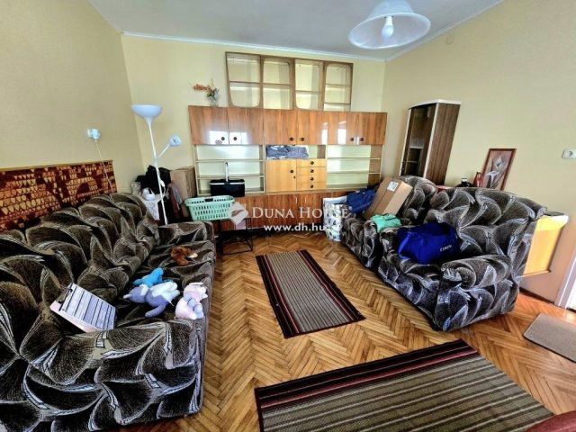 Eladó téglalakás, Siklóson 21.9 M Ft, 2 szobás