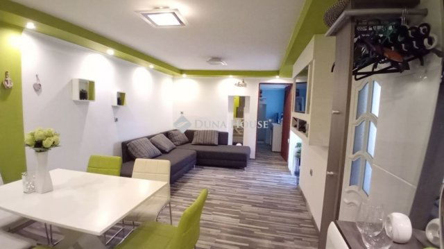 Eladó nyaraló, Siófokon 37 M Ft, 3 szobás / költözzbe.hu