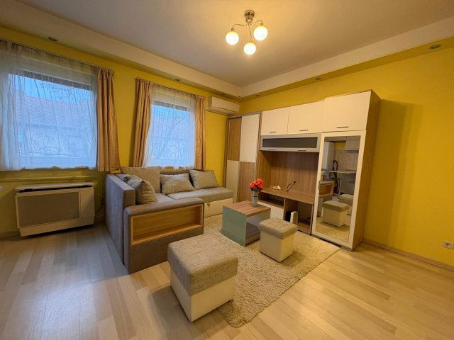 Eladó téglalakás, Budapesten, XIII. kerületben, Gyermek téren