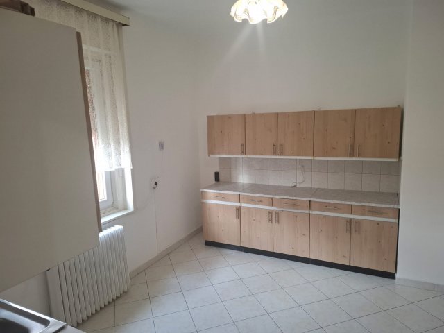 Eladó téglalakás, Győrött 62.9 M Ft, 2+1 szobás