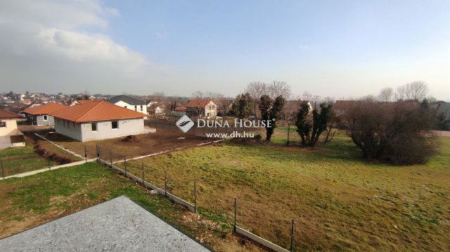 Eladó ikerház, Érden 225.99 M Ft, 3+2 szobás
