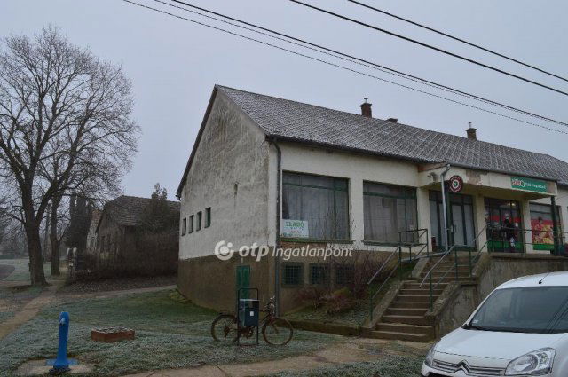 Eladó üzlethelyiség, Kazsokon 11.176 M Ft / költözzbe.hu