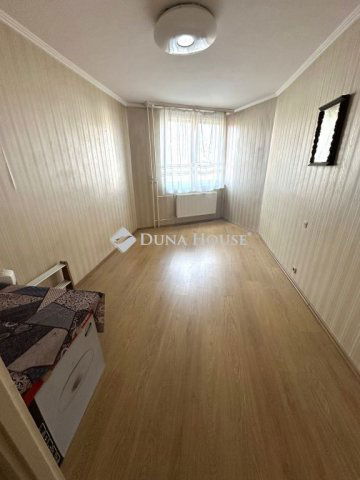 Kiadó téglalakás, albérlet, Kecskeméten, Széchenyi körúton