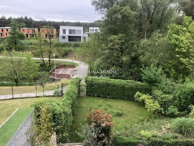 Eladó ikerház, Mogyoródon 194.95 M Ft, 4 szobás