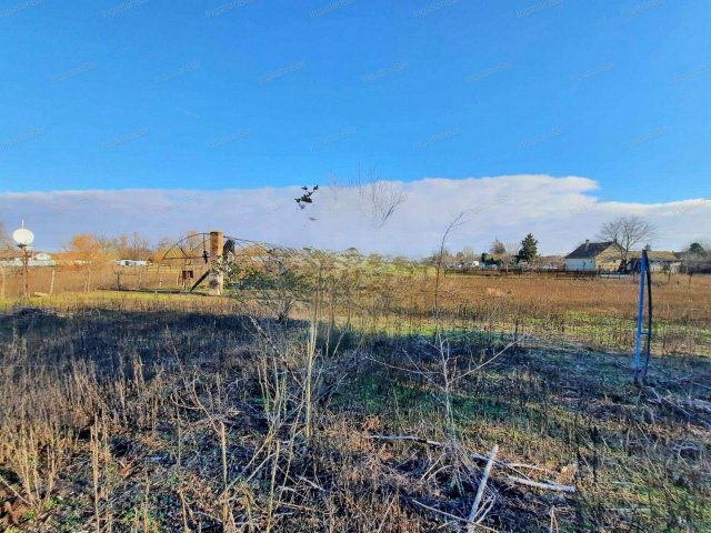 Eladó családi ház, Debrecenben 31 M Ft, 2 szobás