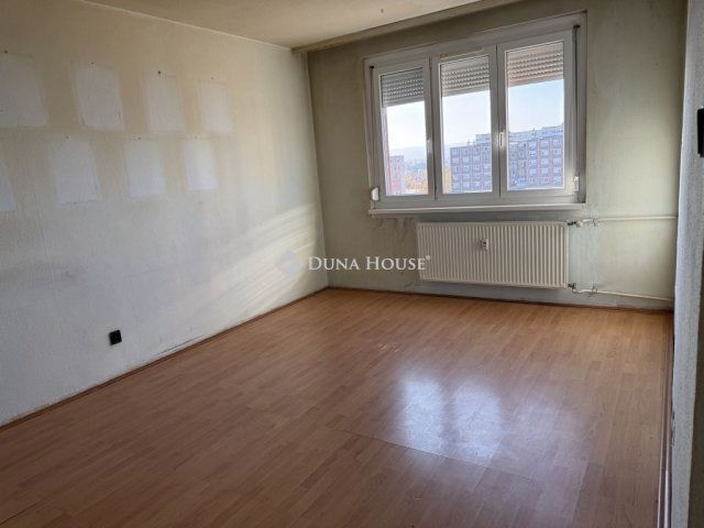 Eladó panellakás, Budapesten, XV. kerületben 47.5 M Ft