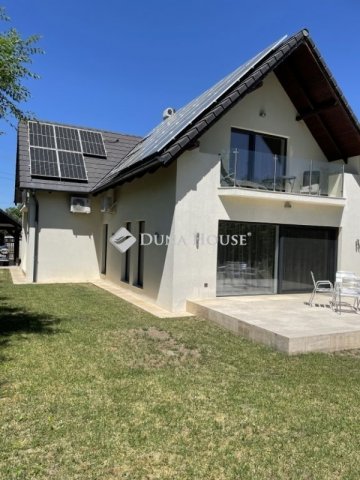 Eladó családi ház, Velencén 179.9 M Ft, 4 szobás