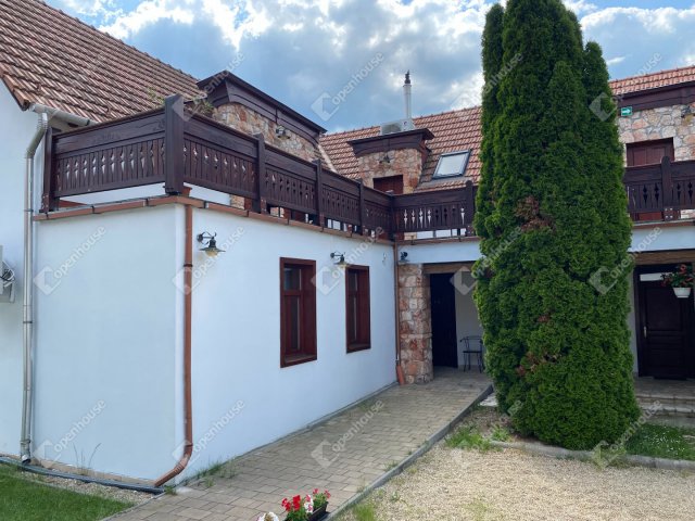Eladó hotel, Miskolcon 950 M Ft, 14 szobás / költözzbe.hu