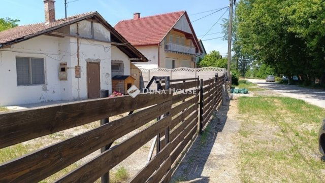 Eladó családi ház, Üllőn 45 M Ft, 3 szobás