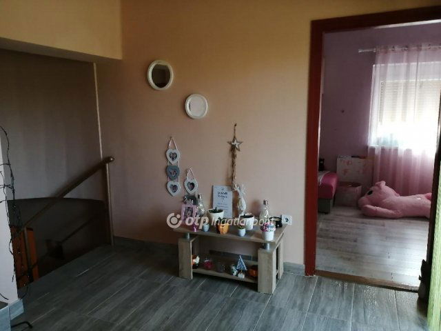 Eladó családi ház, Gyöngyöshalászon 65 M Ft, 3+2 szobás