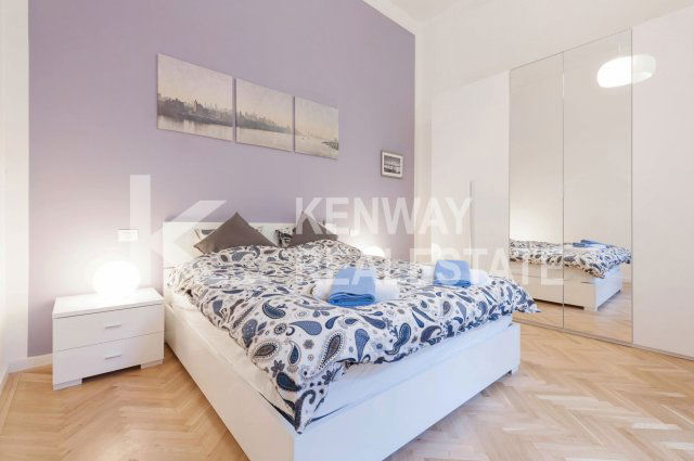Kiadó téglalakás, albérlet, Budapesten, V. kerületben, 3 szobás