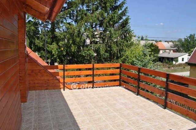 Eladó családi ház, Gárdonyban 150 M Ft, 5+5 szobás