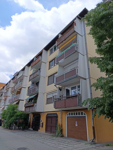 Eladó panellakás, Kecskeméten 59.9 M Ft, 2 szobás