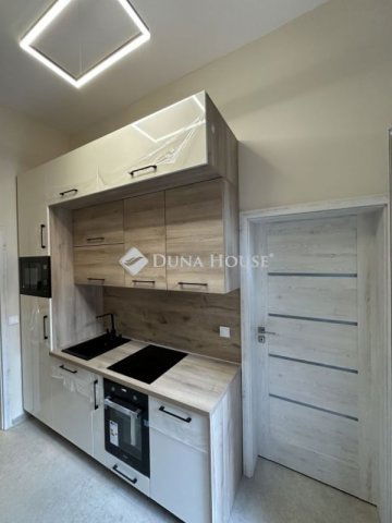 Eladó téglalakás, Budapesten, IX. kerületben 83.49 M Ft