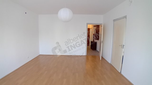 Kiadó panellakás, albérlet, X. kerületben, Gyakorló utcában