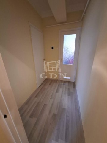 Eladó téglalakás, Sajószentpéteren 23.5 M Ft, 2 szobás