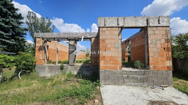 Eladó családi ház, Nyíregyházán 31.2 M Ft, 4 szobás