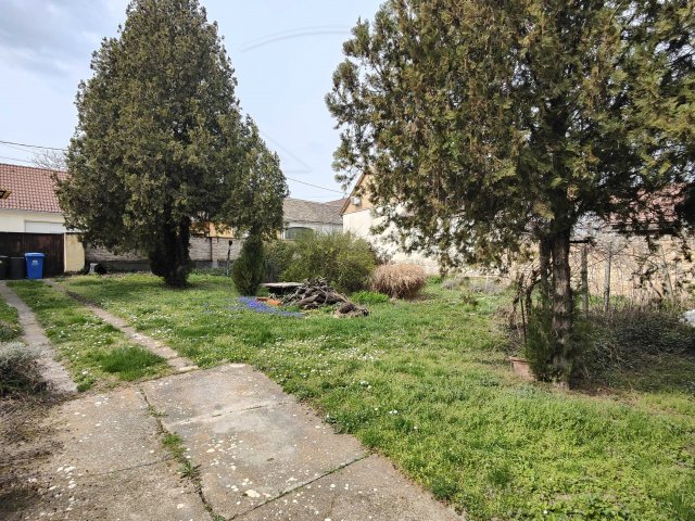 Eladó családi ház, Bólyban 29 M Ft, 5 szobás