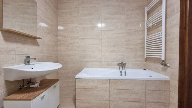 Kiadó téglalakás, albérlet, Nyíregyházán, Virág utcában