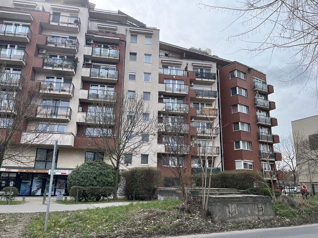 Eladó téglalakás, Budapesten, III. kerületben 54.9 M Ft