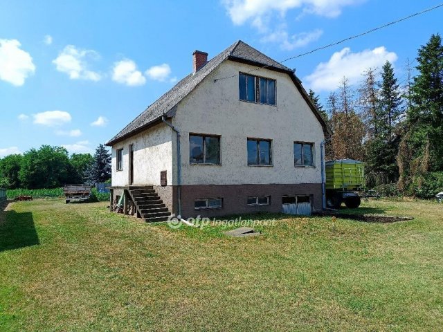 Eladó családi ház, Balkányban 35 M Ft, 5 szobás