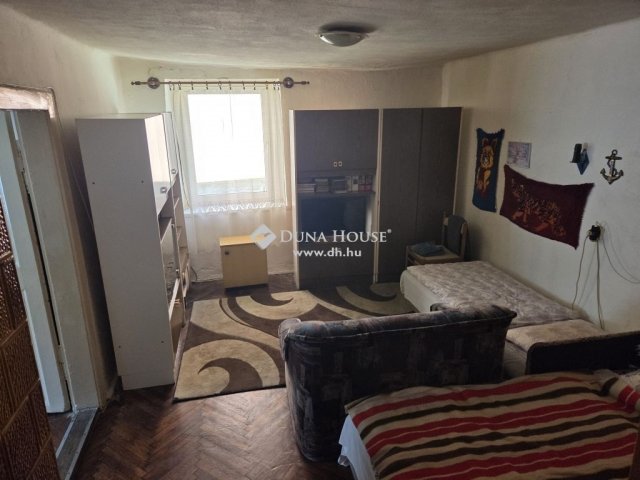 Eladó téglalakás, Kőszegen 26 M Ft, 2 szobás