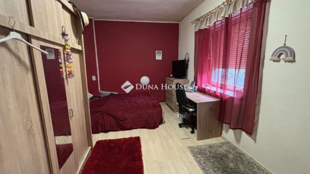 Eladó ikerház, Zircen 49 M Ft, 3 szobás / költözzbe.hu