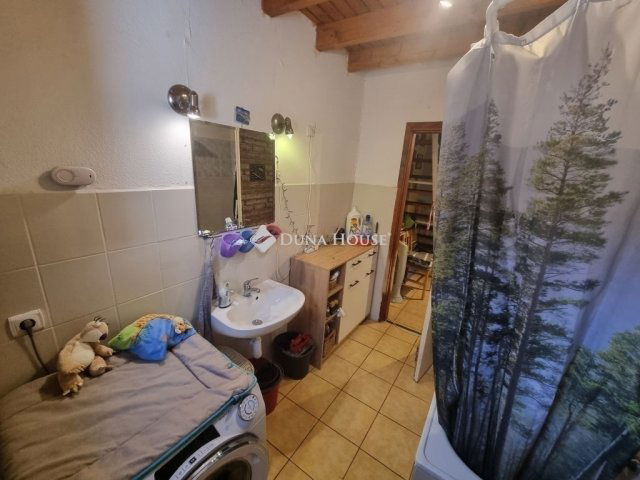 Eladó családi ház, Szigethalmon 55.99 M Ft, 3 szobás
