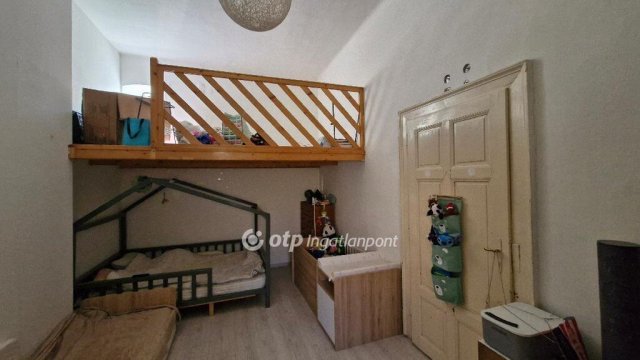 Eladó téglalakás, Nagykőrösön 50 M Ft, 3 szobás