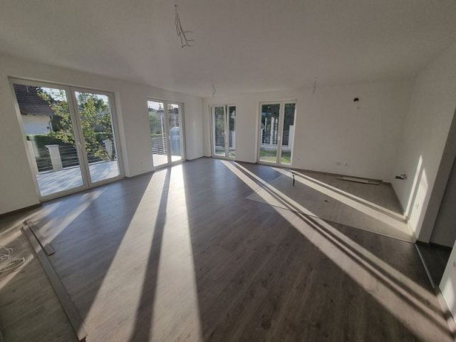 Eladó téglalakás, Érden 84.018 M Ft, 4 szobás