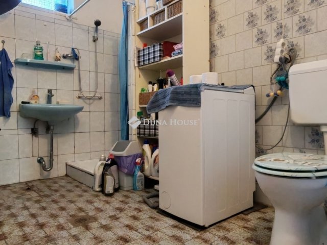 Eladó családi ház, Galgahévízen 43 M Ft, 3 szobás