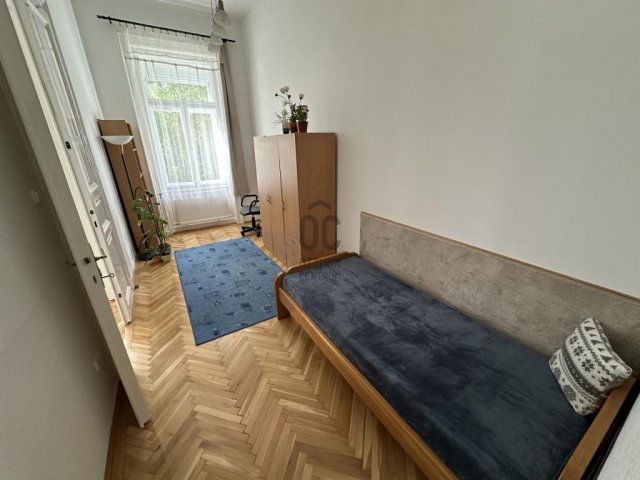 Eladó téglalakás, Budapesten, VI. kerületben 134.9 M Ft