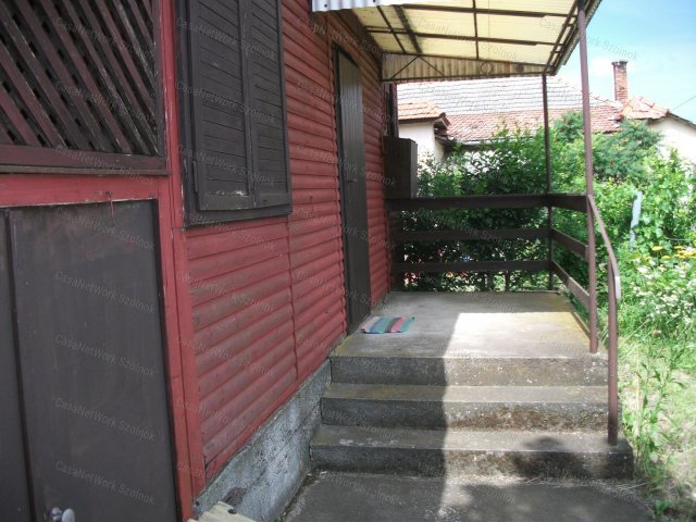 Eladó nyaraló, Tiszavárkonyban 5.8 M Ft, 1+1 szobás