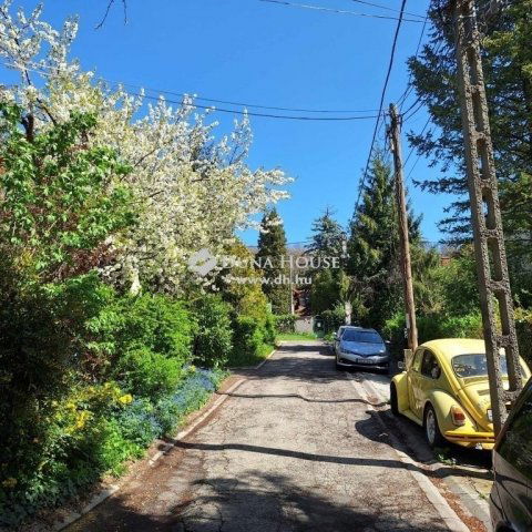 Eladó téglalakás, Budakeszin 125 M Ft, 4 szobás