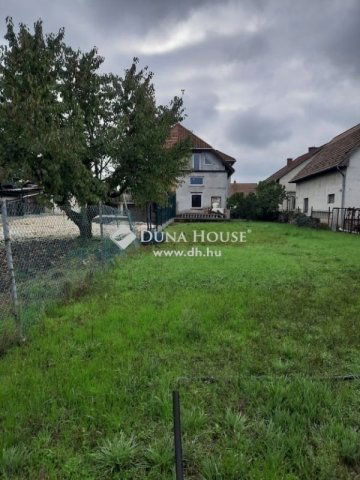 Eladó ikerház, Budapesten, X. kerületben 90 M Ft, 5 szobás