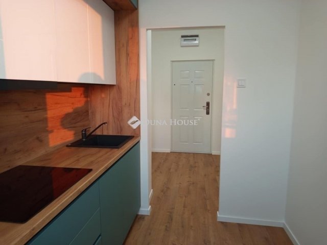 Eladó panellakás, Pécsett 44.9 M Ft, 2 szobás