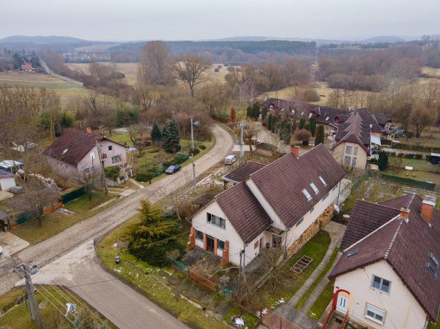 Eladó családi ház, Diósjenőn 98 M Ft, 11 szobás