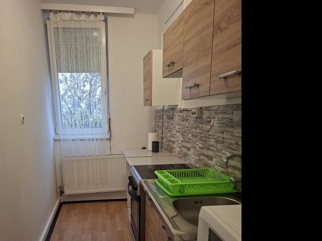 Eladó téglalakás, Debrecenben, Rózsahegy utcában 46.5 M Ft